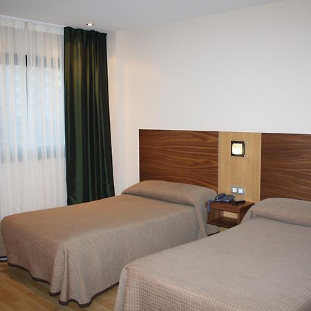 Hotel Mar De Plata Sarria Kültér fotó